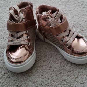 Children's sneakers